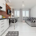 Bright & Cozy Near Metro Marymont By Renters * Warsaw