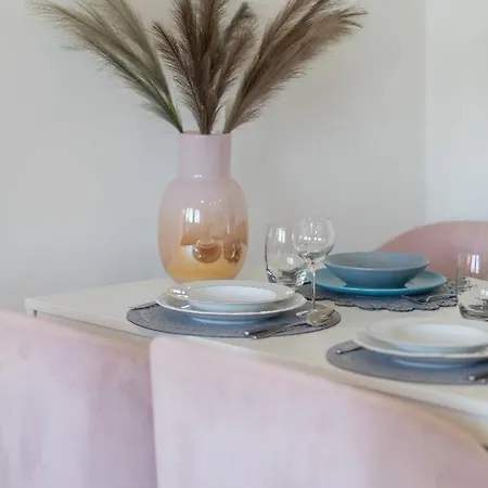 Bright & Cozy Near Metro Marymont By Renters * Varşova